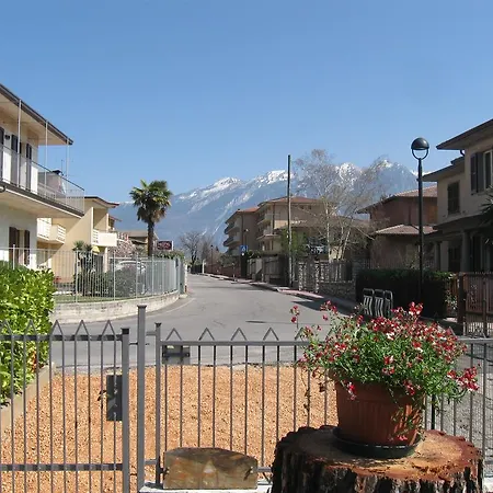 Casa Giulia Sul Garda 아파트